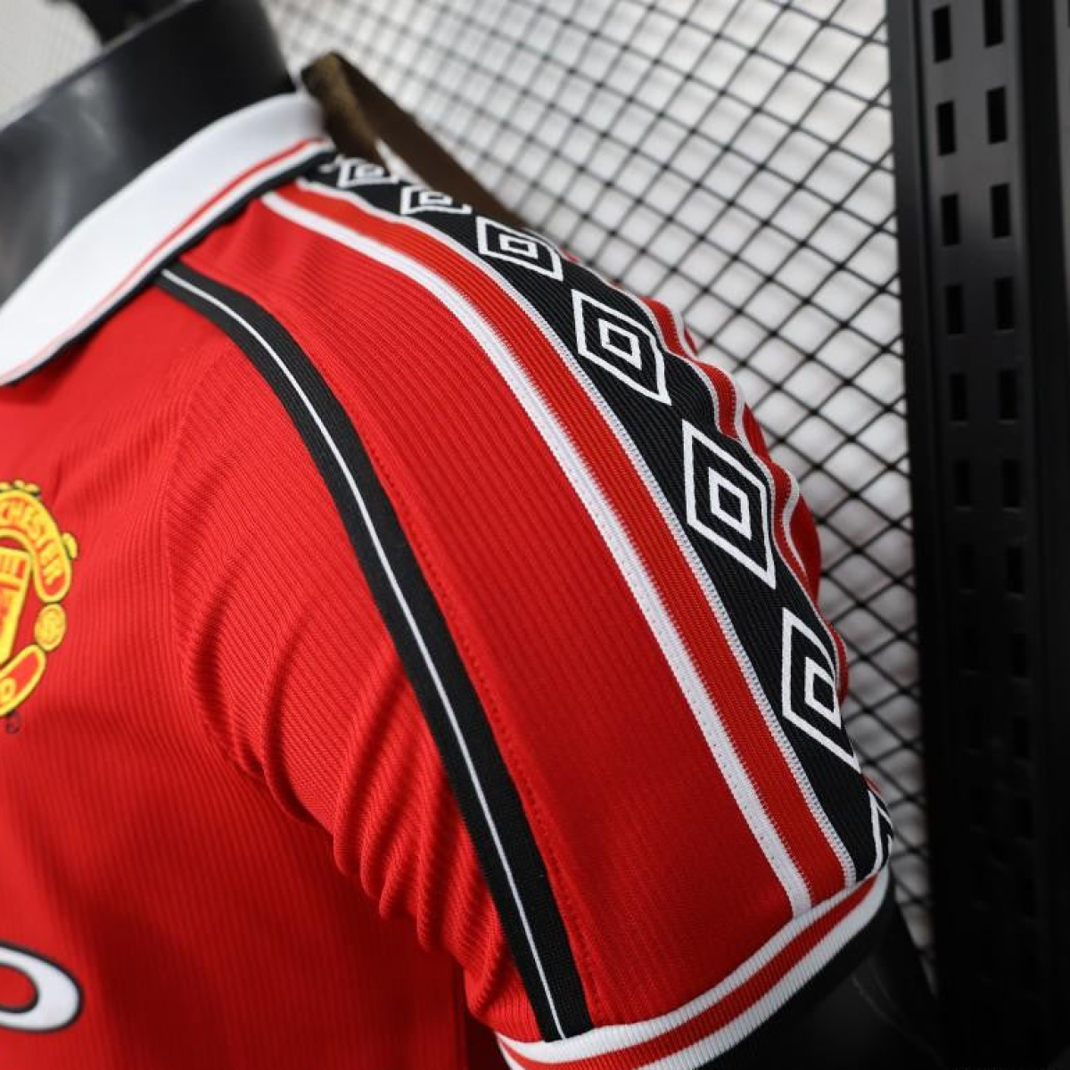 Player Version 98/99 Manchester United Home Jersey