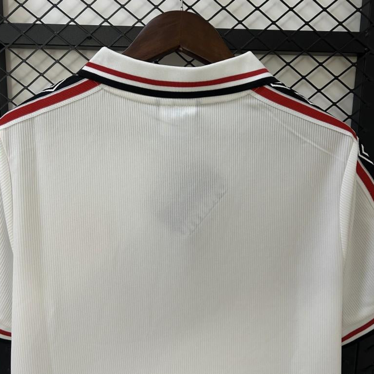 98/99 Retro Manchester United Commemorative Edition
