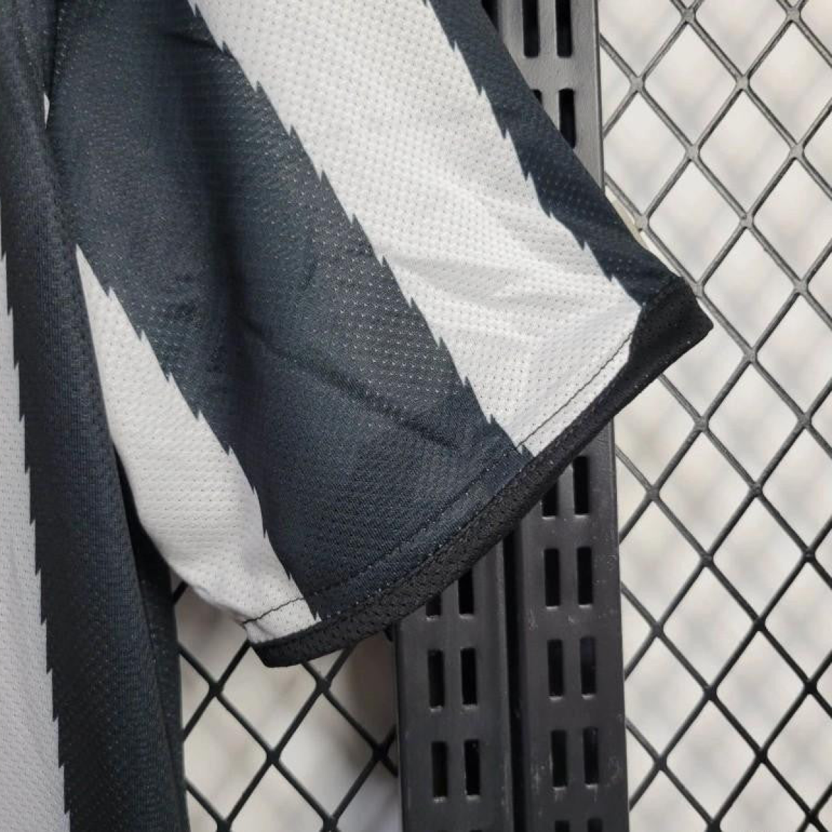2010/11 Retro Juventus Home Jersey
