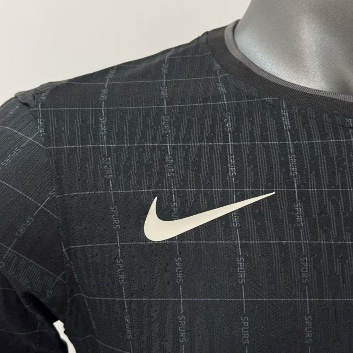 Player Version 25/26 Tottenham Hotspur Away Navy Long Sleeve Jersey