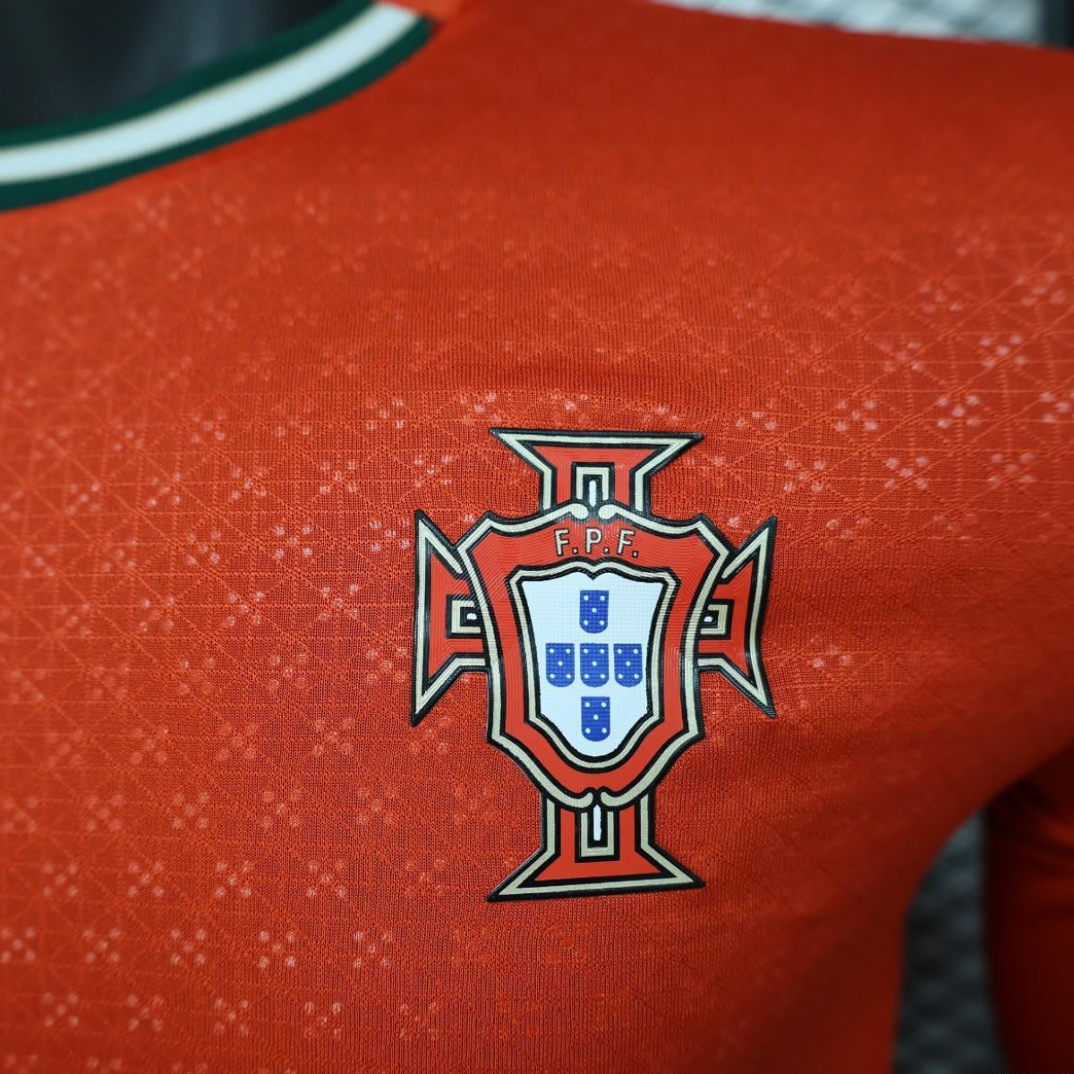 Player Version 2025 Portugal Home Long Sleeve Jersey