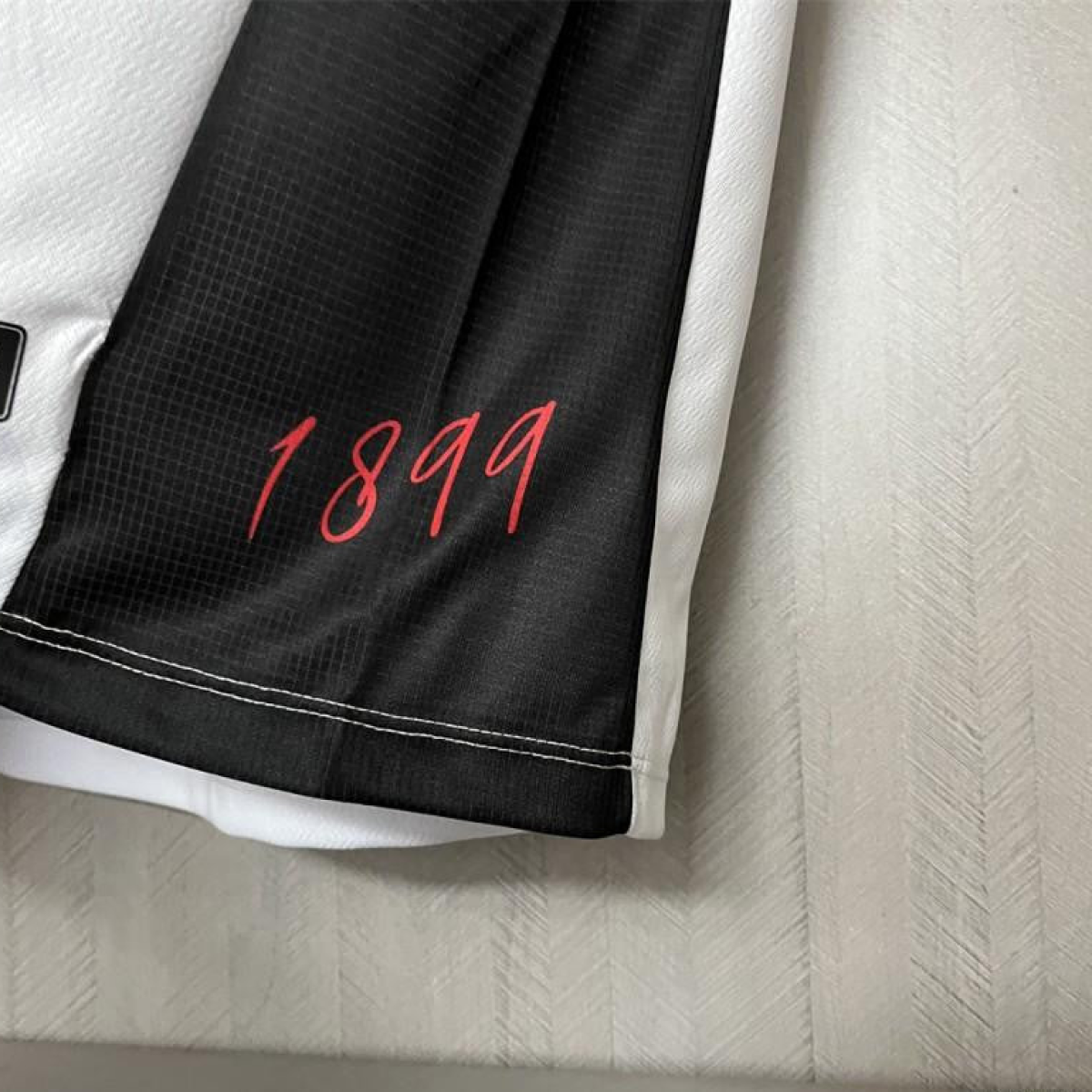 24/25 Victoria Away Jersey
