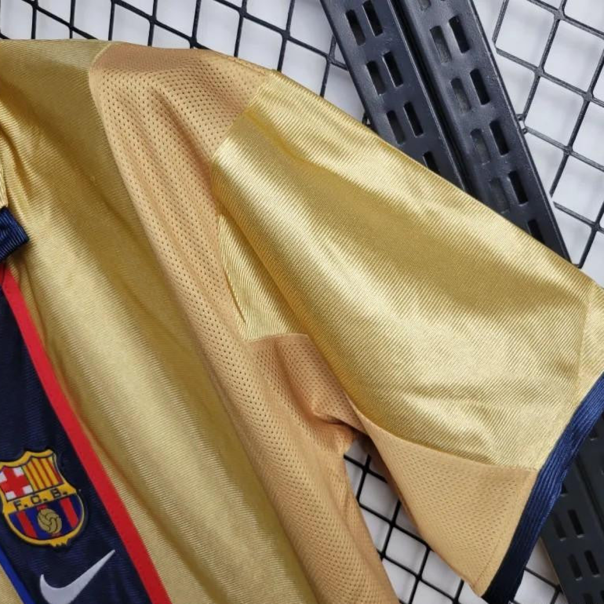 Retro 01/02 Barcelona Away Jersey
