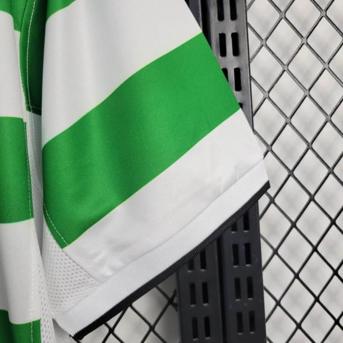 Retro 01/03 Celtic Home Jersey