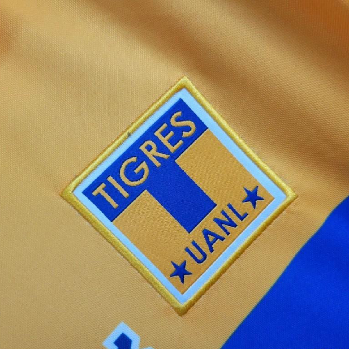 Retro 99/00 Tigres UANL Home Jersey
