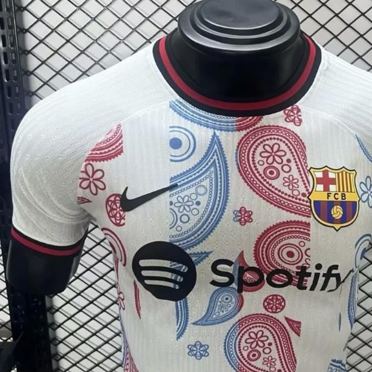 Player Version 24/25 Barcelona White Special Pattern Jersey