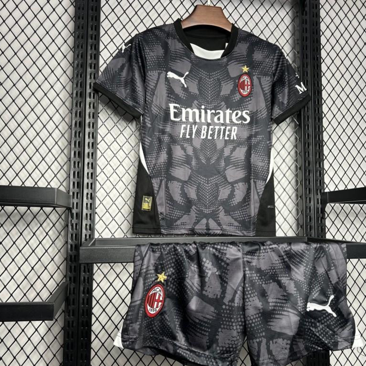 24/25 Kids AC Milan Black Goalkeeper Jersey