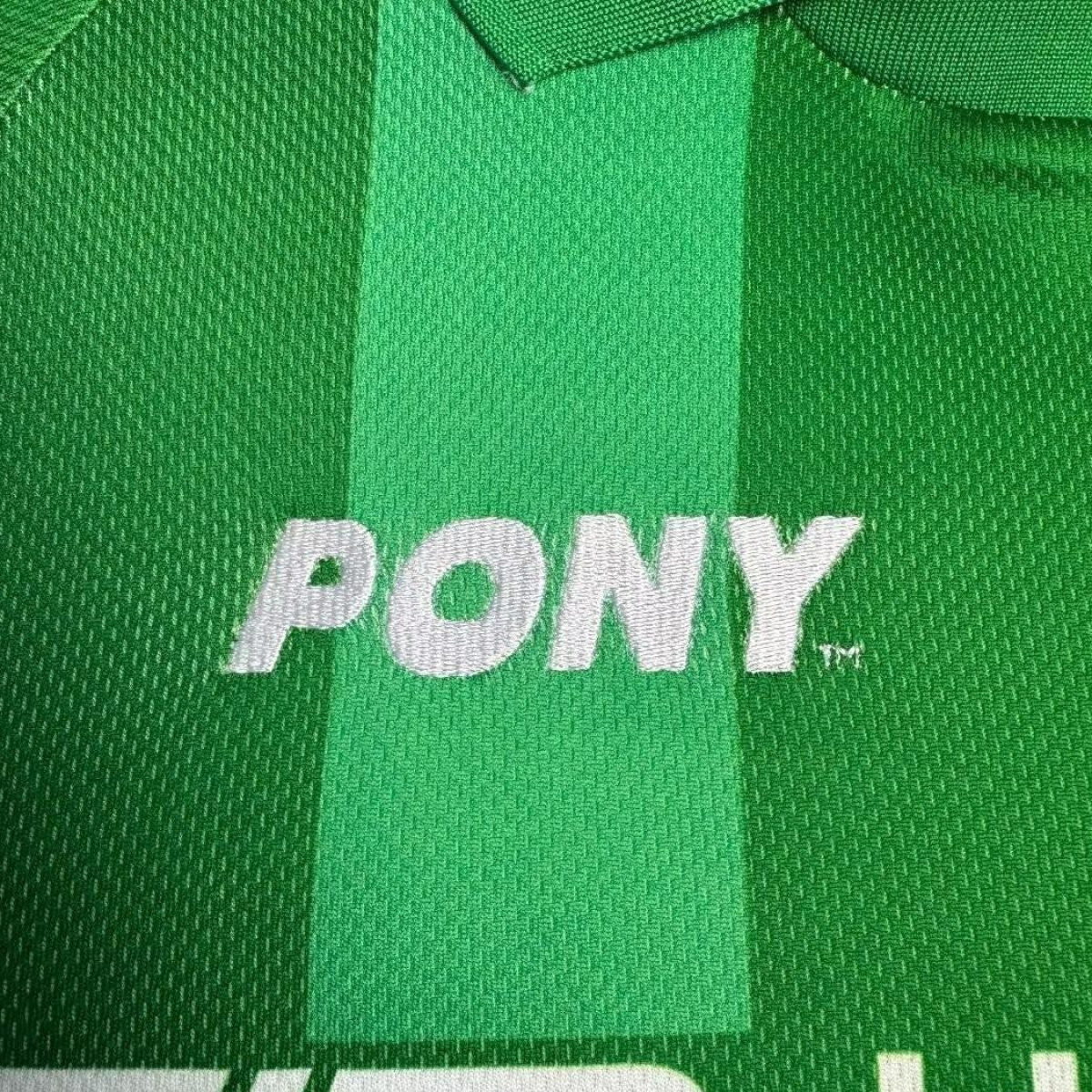 Retro 97/99 Tottenham Hotspur Green Goalkeeper Jersey