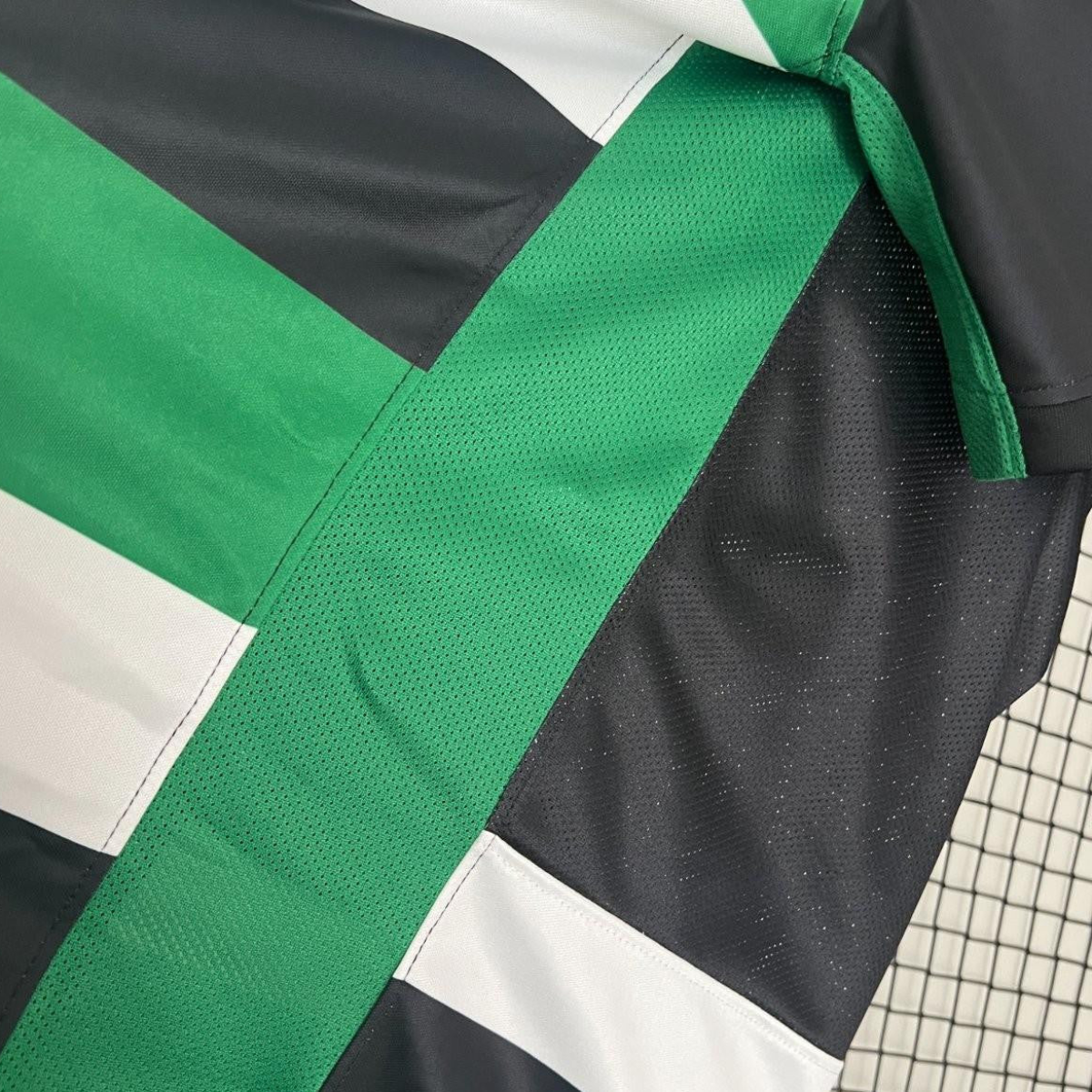 24/25 Sporting Lisbon Home Jersey