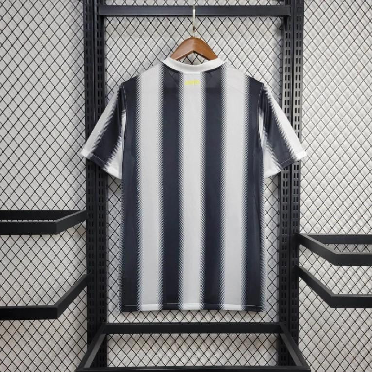 Retro 11/12 Juventus Home Jersey