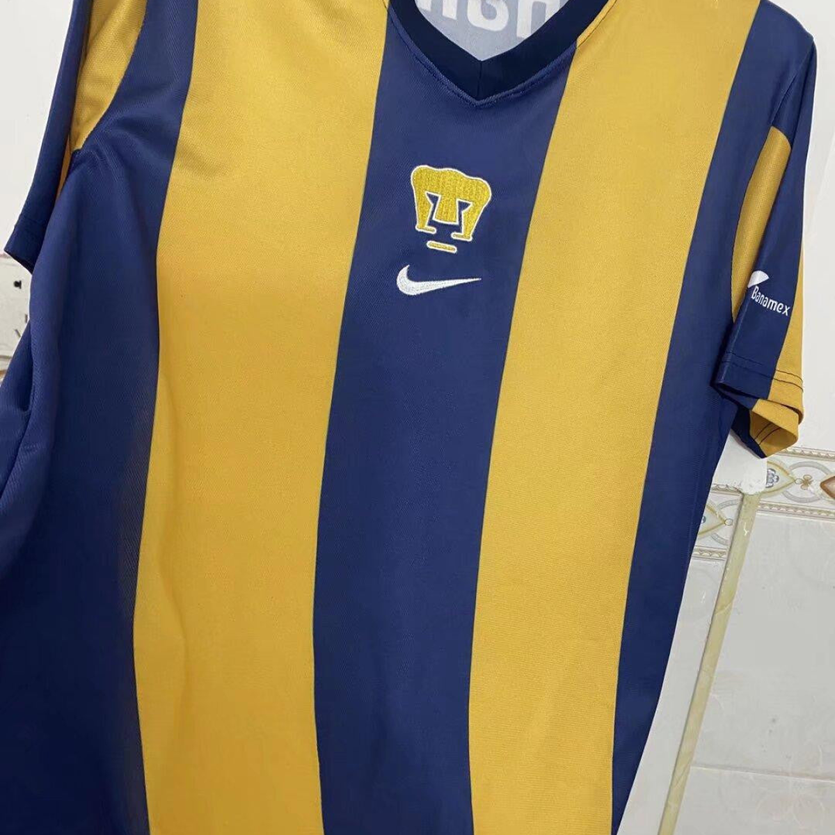 Retro 00/01 Pumas UNAM Home Jersey