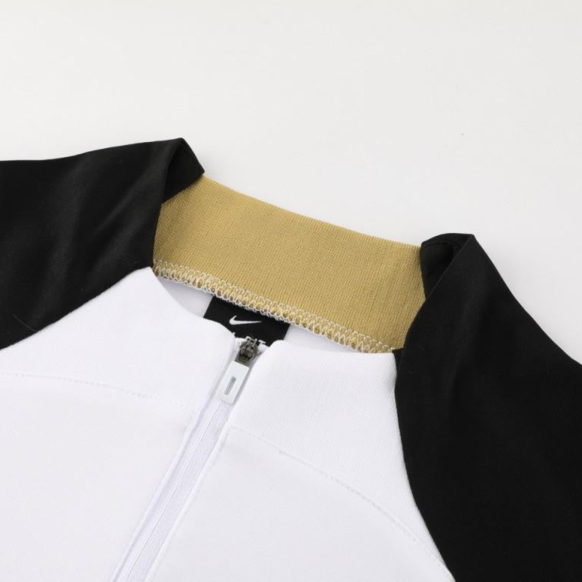 23/24 Chelsea White Half Zipper Jacket+Pants