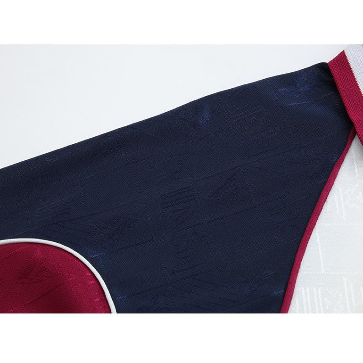 Retro 99/01 West Ham United x Iron Maiden Away White Jersey