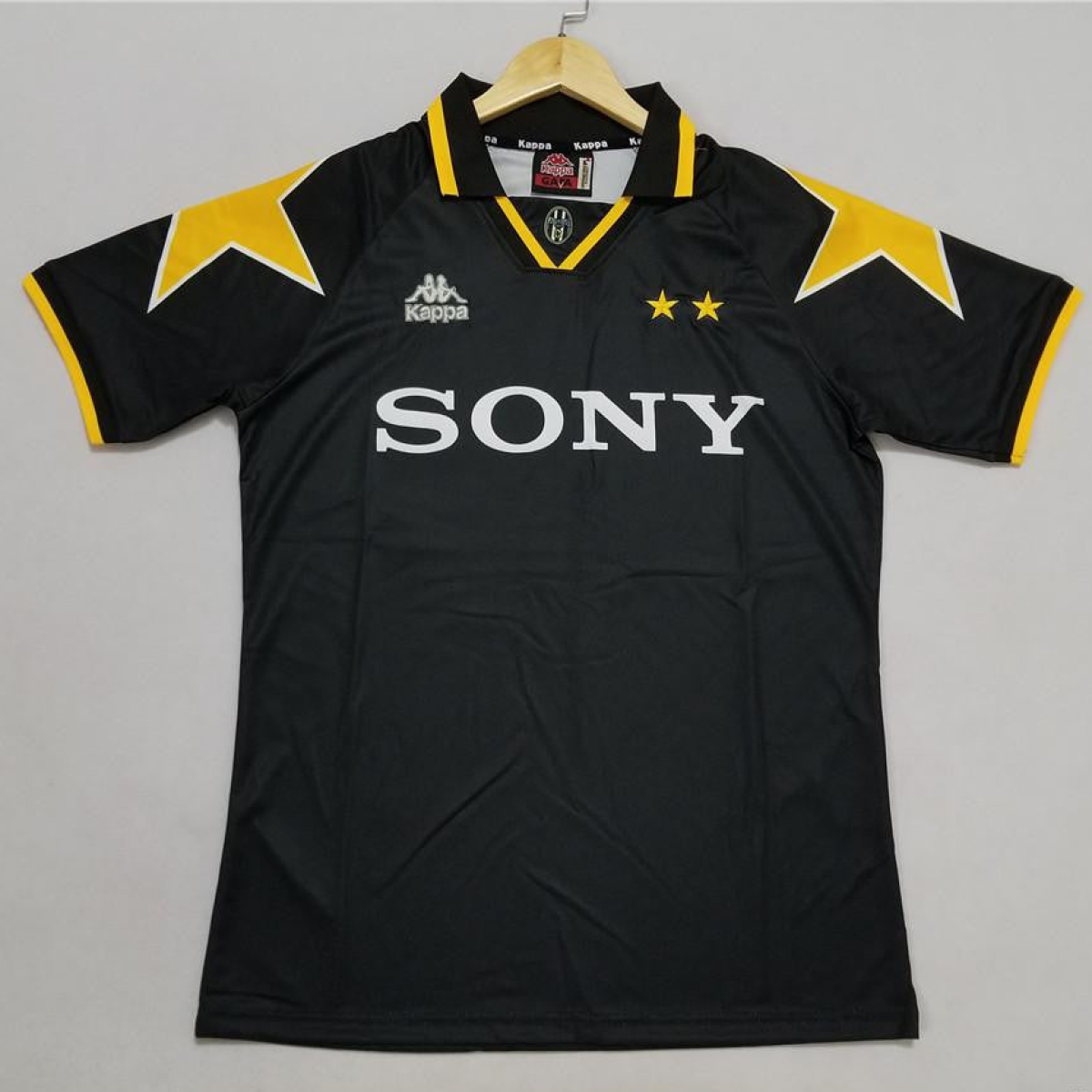 Retro 95/96 Juventus Third Black Jersey