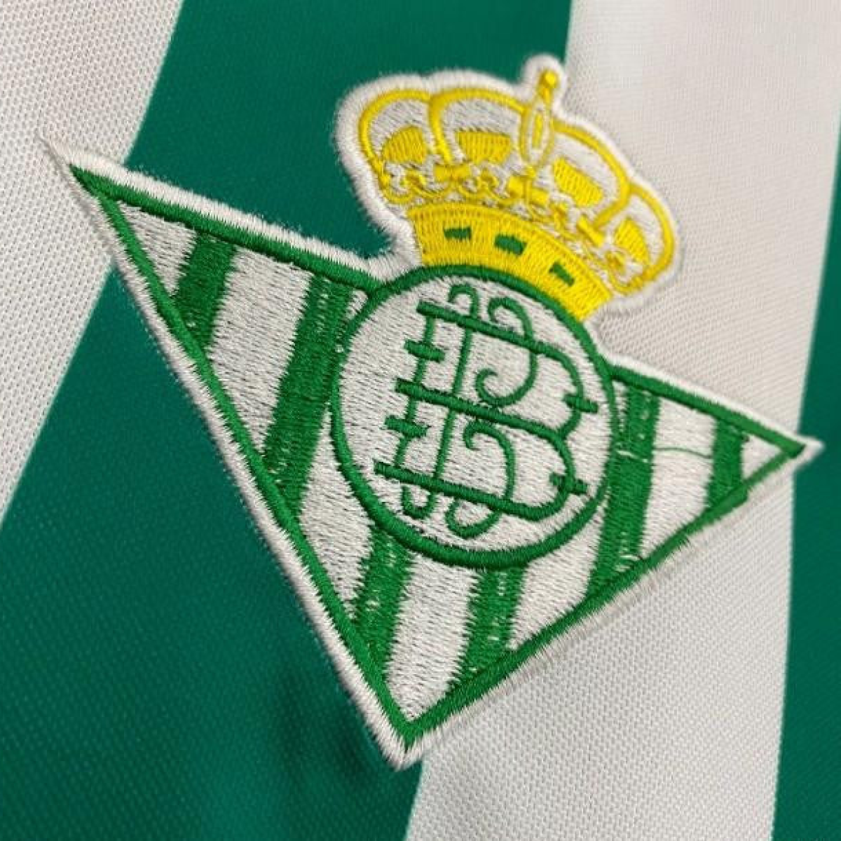 Retro 76/77 Real Betis Home Jersey