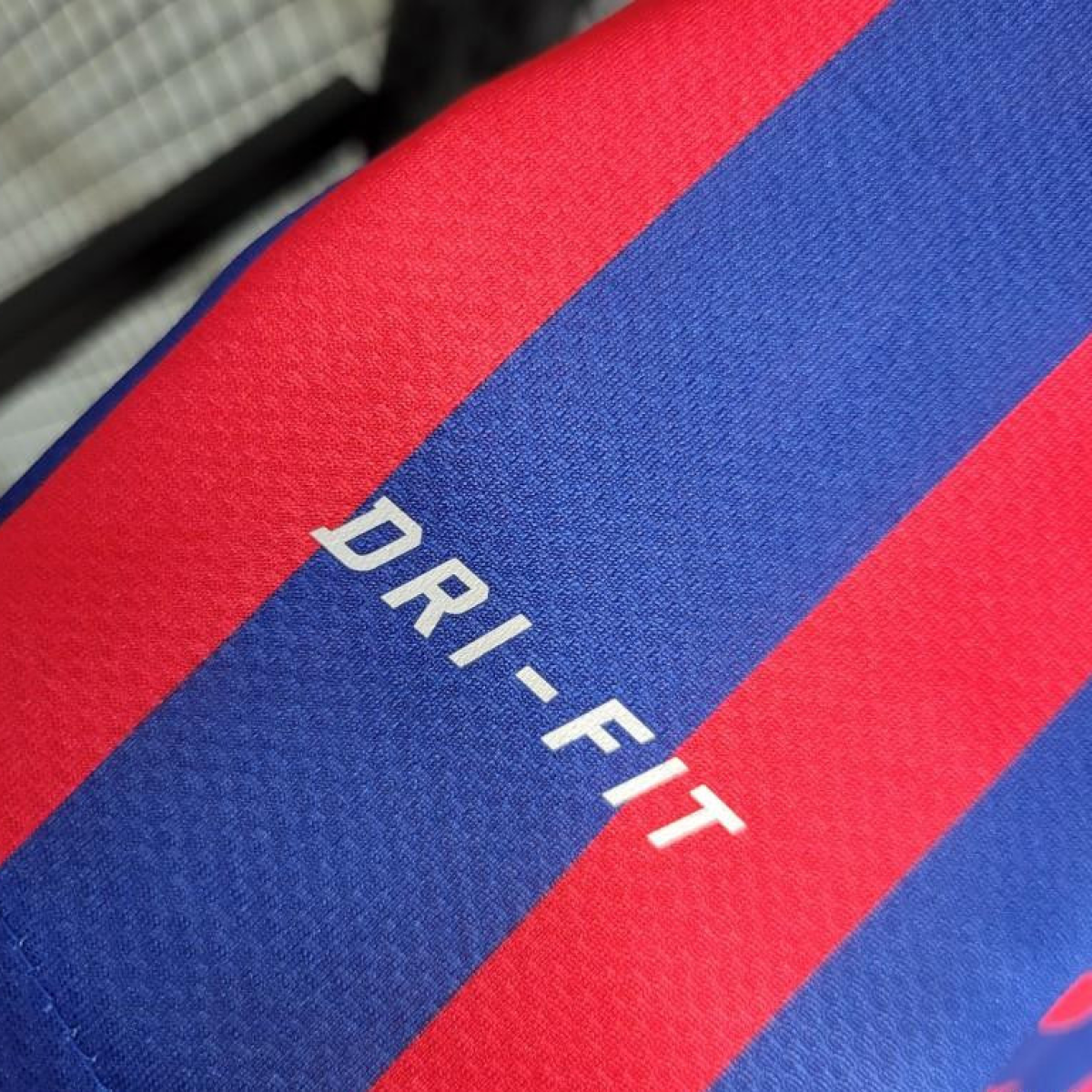 Retro Long Sleeve 11-12 Barcelona Home Soccer Jersey