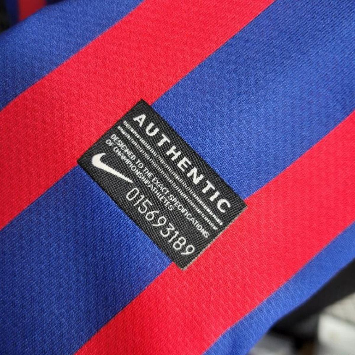 Retro Long Sleeve 11-12 Barcelona Home Soccer Jersey