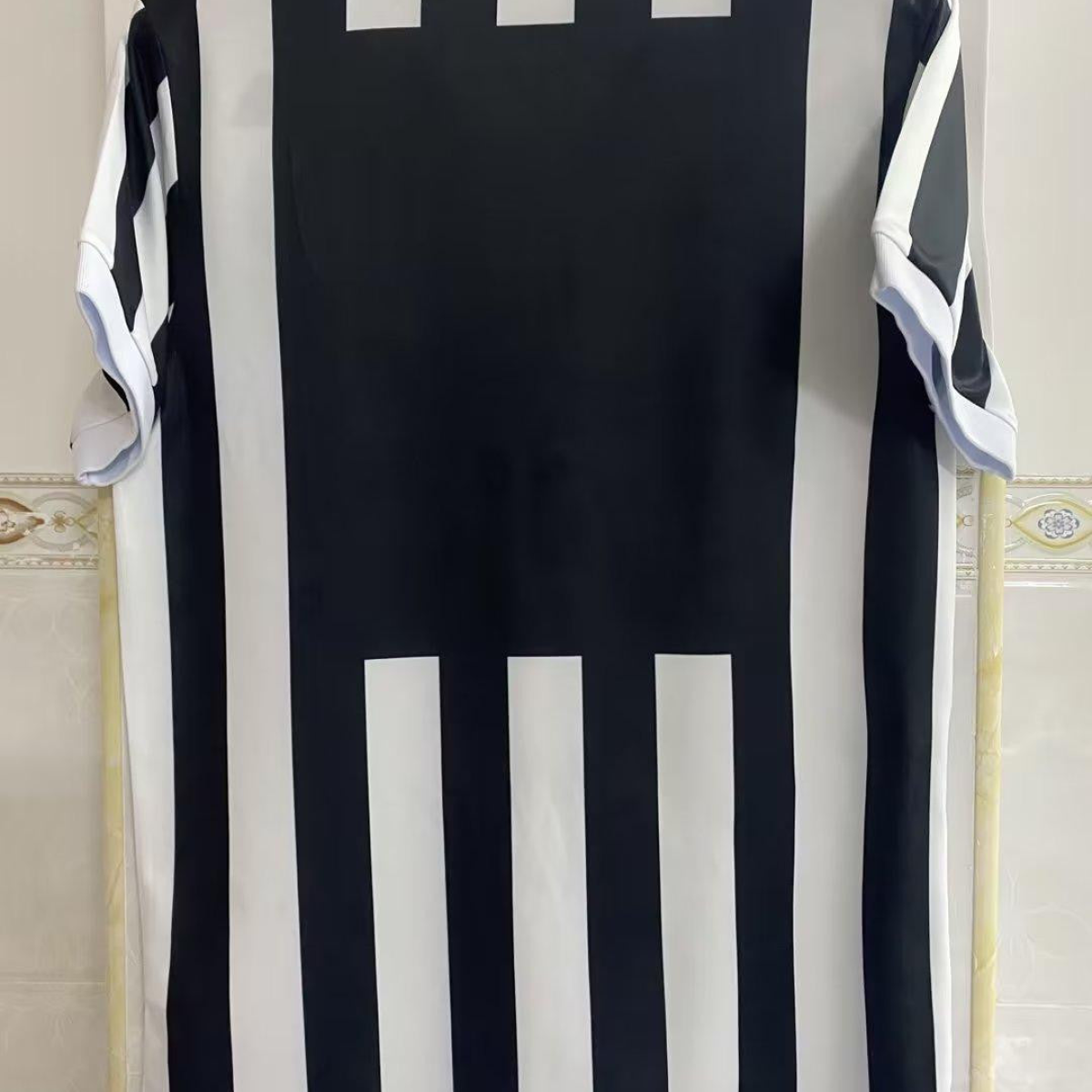 Retro 84/85 Juventus Home Jersey