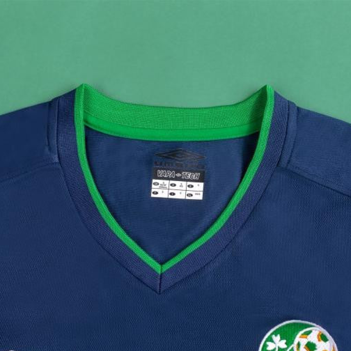 RETRO 02 Ireland Third Soccer Jersey