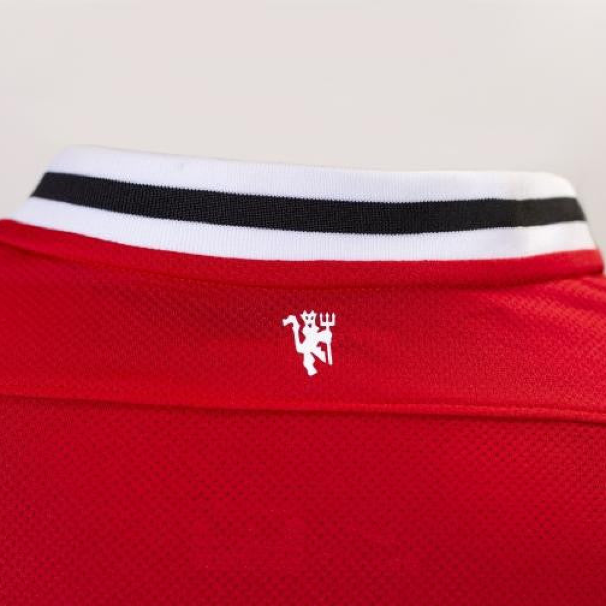 RETRO 11/12Manchester United Home Soccer Jersey