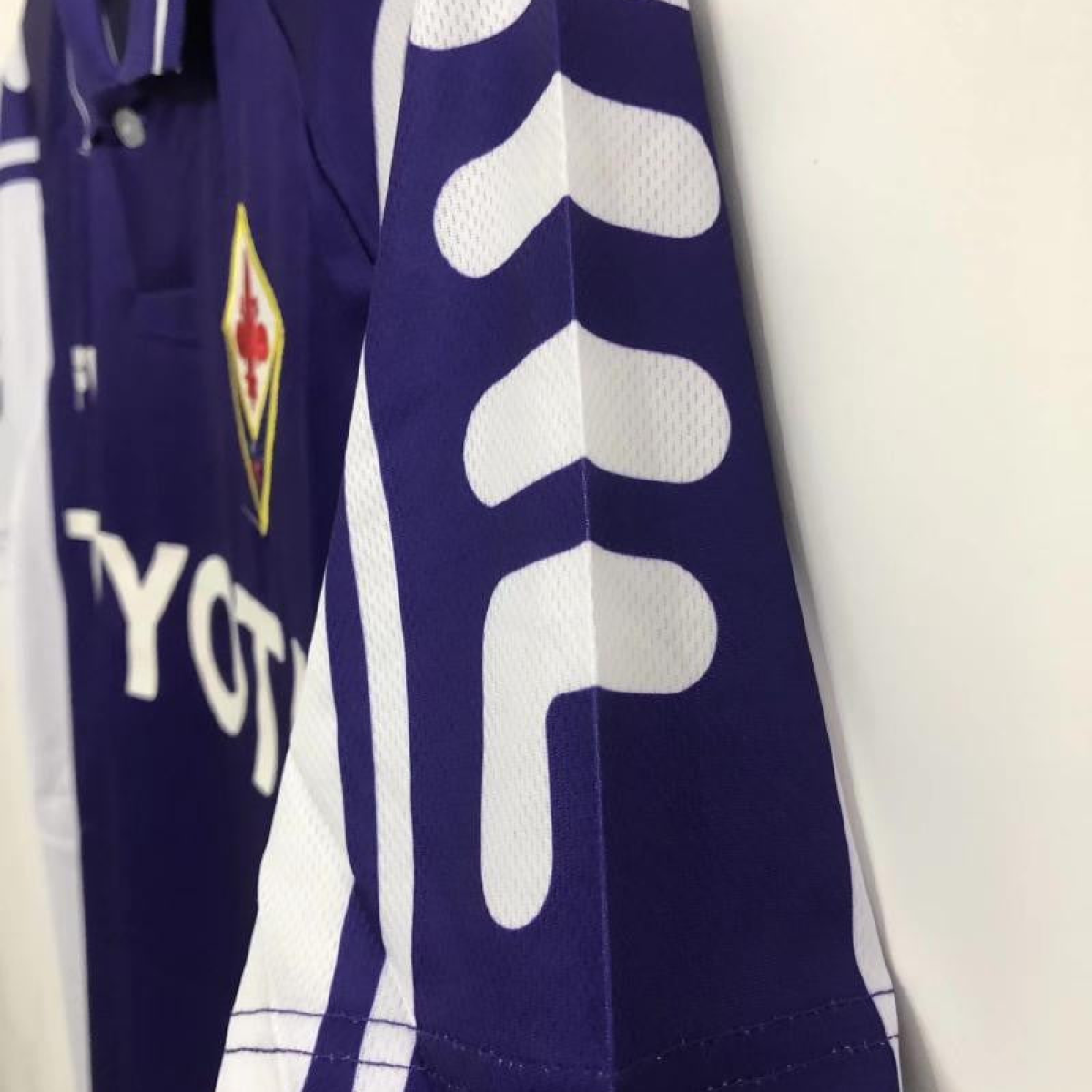 Retro 99/00 Fiorentina Home Soccer Jersey