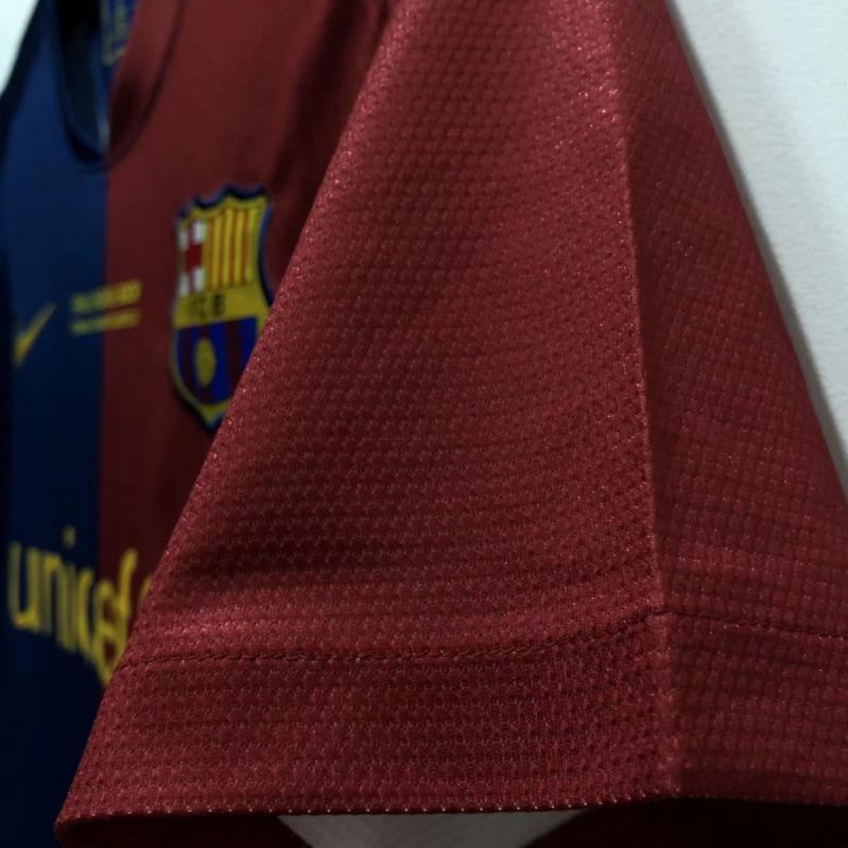 Retro 08/09 Barcelona Home Champions Version Soccer Jersey