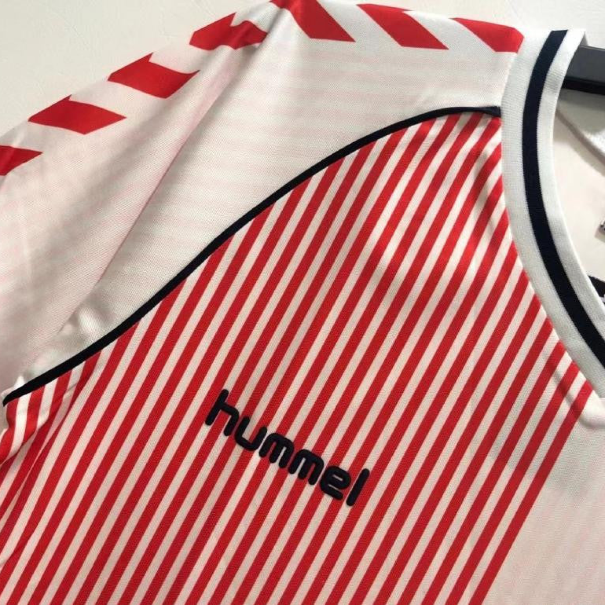 Retro 1986 Denmark Away Soccer Jersey