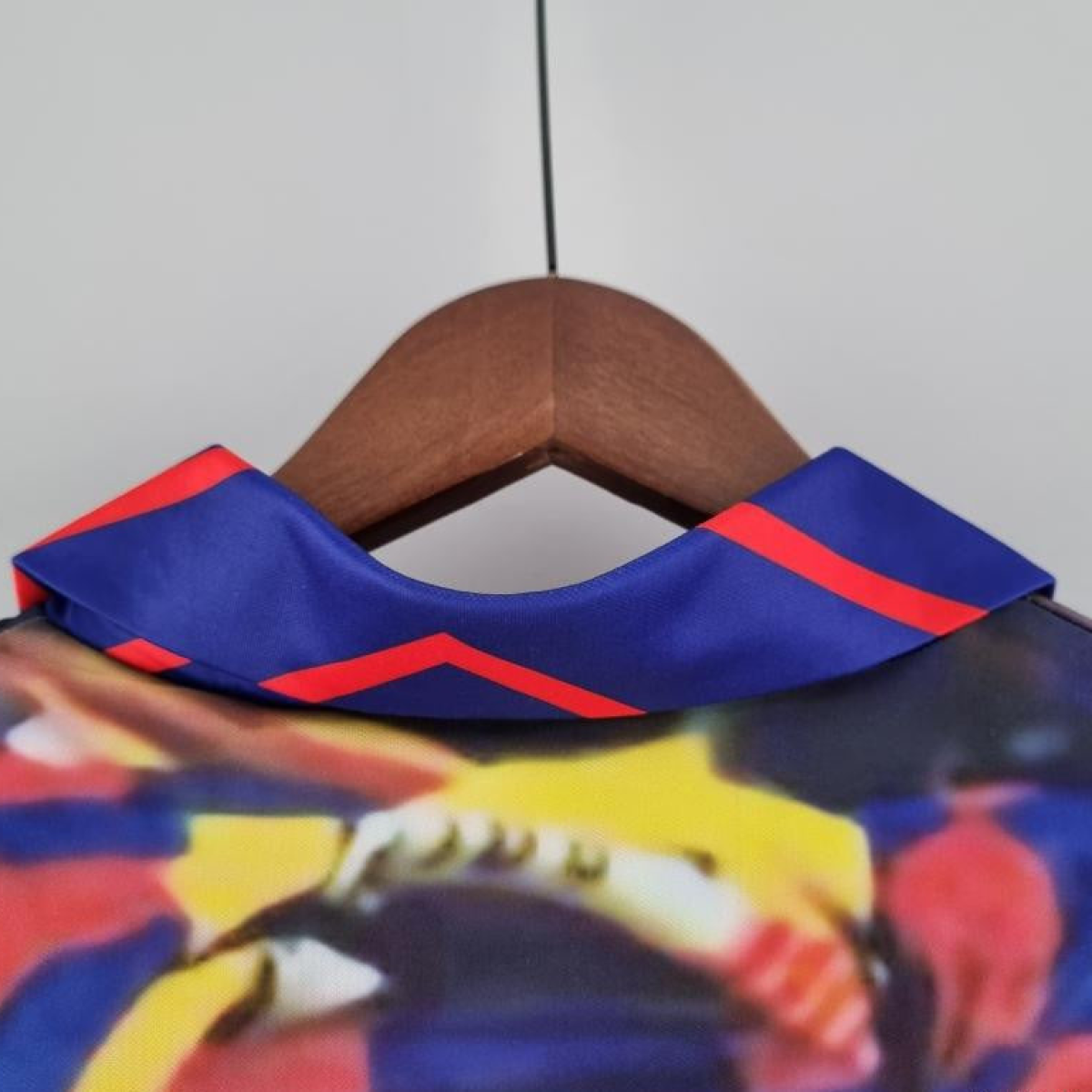 Retro Barcelona 93/94 Romario Jersey