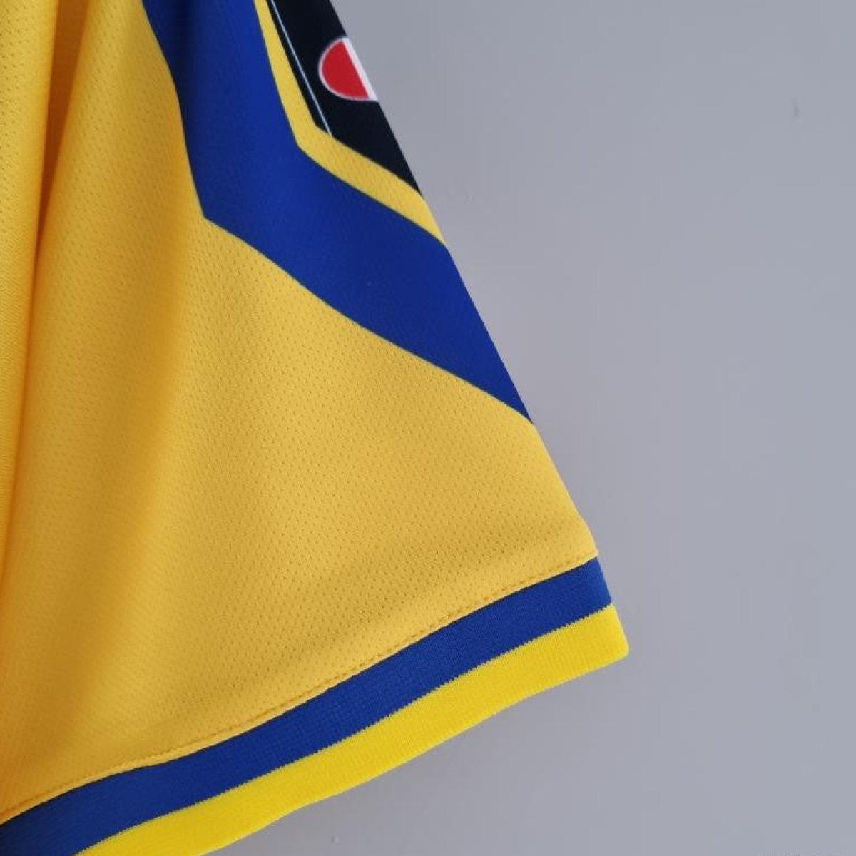 Retro Parma 99/00 Home Soccer Jersey