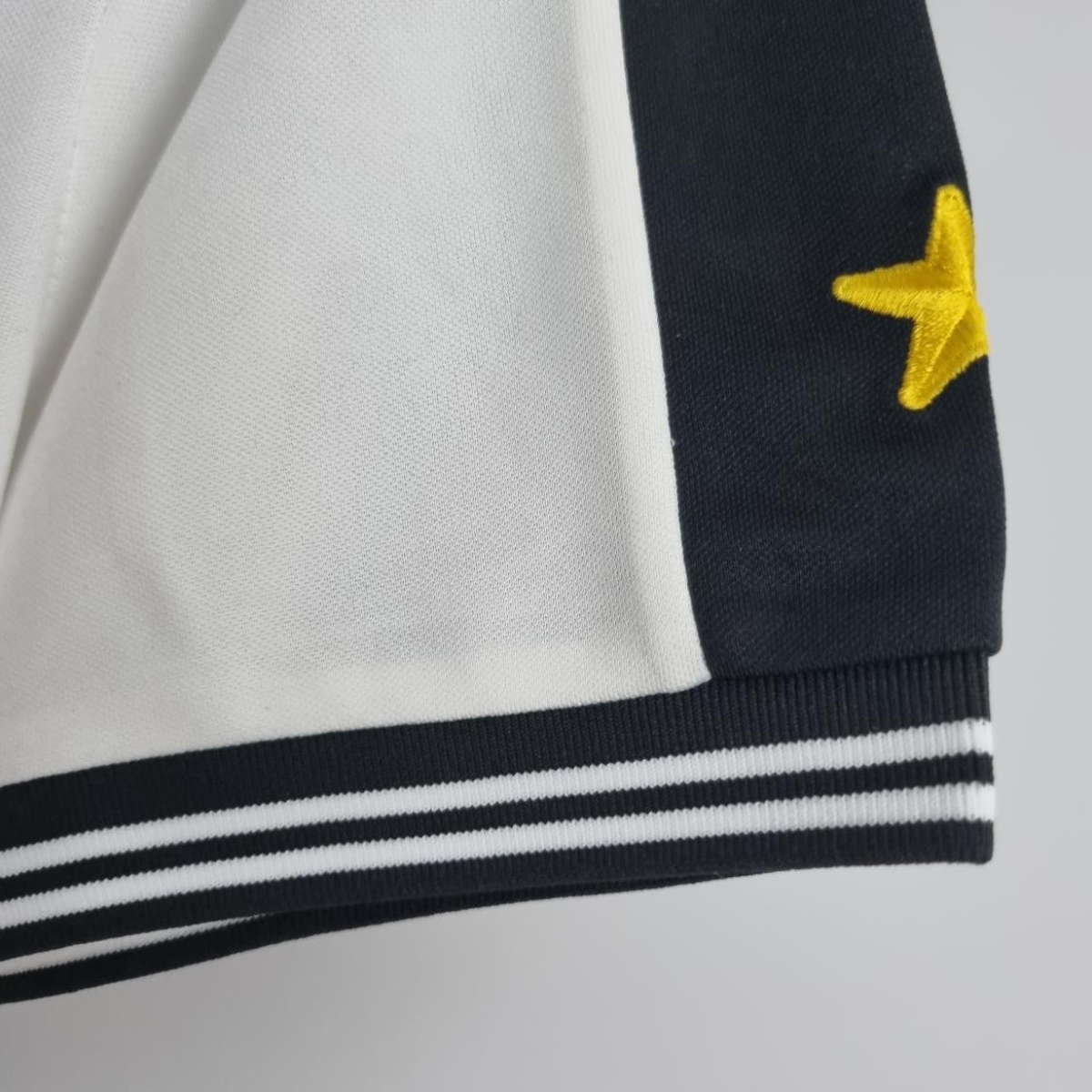 Retro 1999 Colo Colo home Soccer Jersey