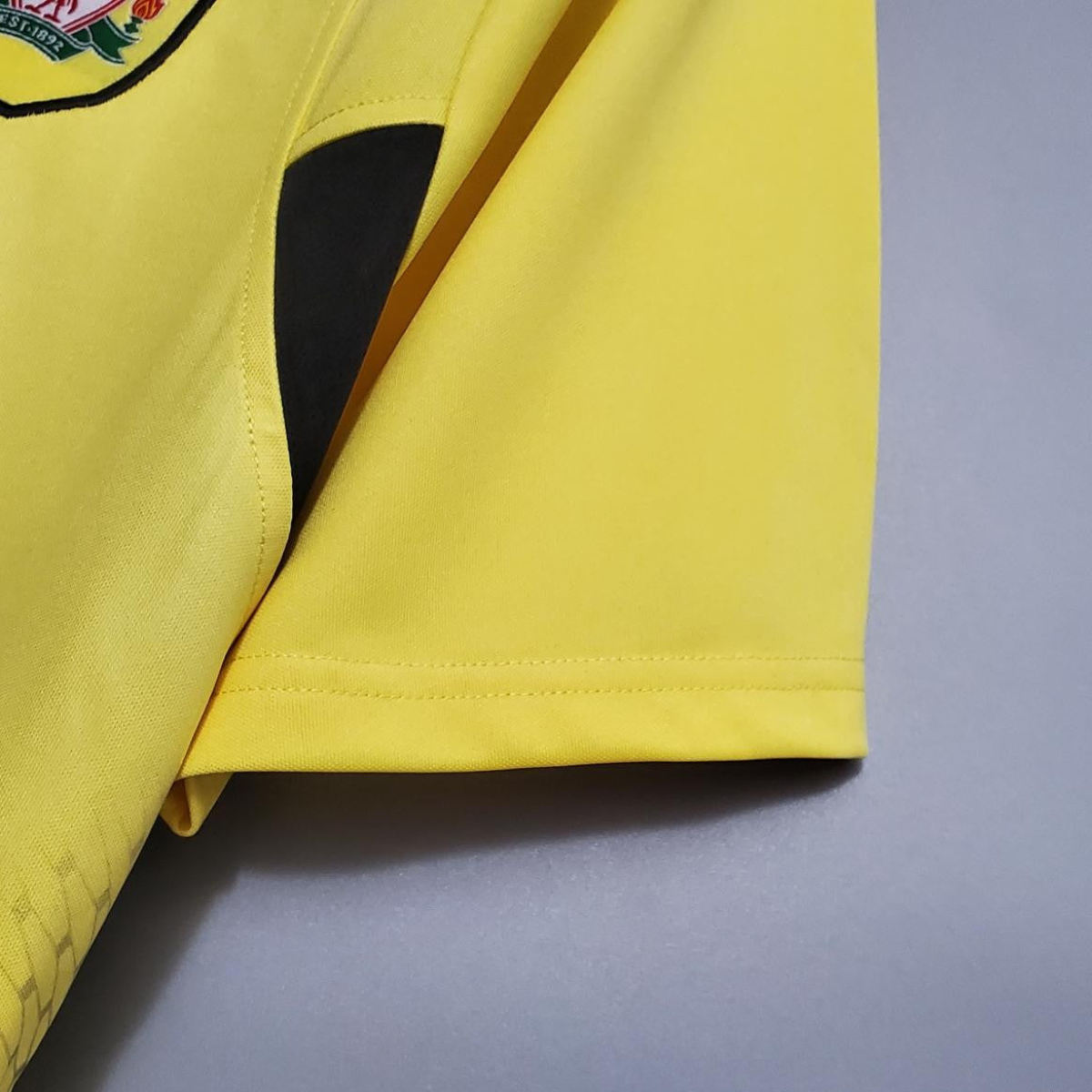 Retro 04/05 Liverpool away Soccer Jersey