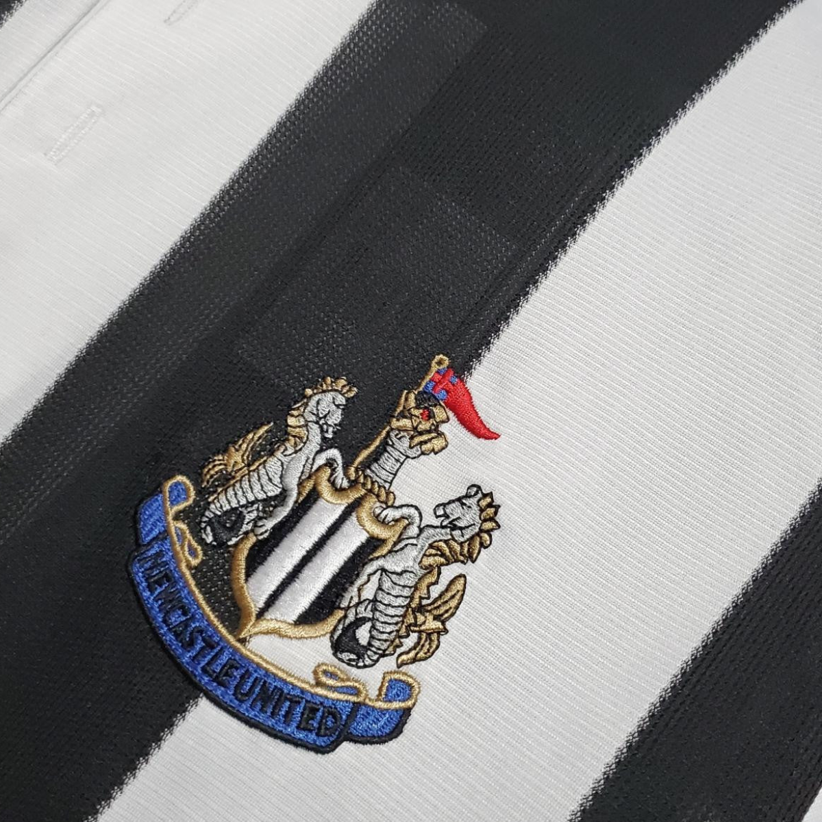 Retro 95/97 Newcastle United home Soccer Jersey