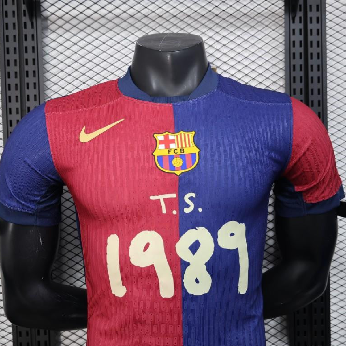 Player Version 25/26 FC Barcelona Home with Pink "T.S. 1989" Jersey