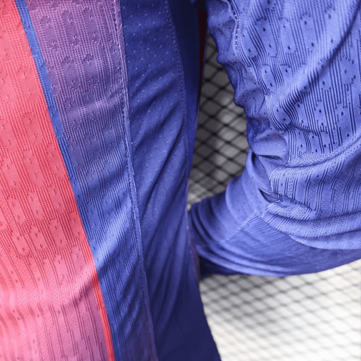 Player Version 25/26 Barcelona Home Long Sleeve Jersey