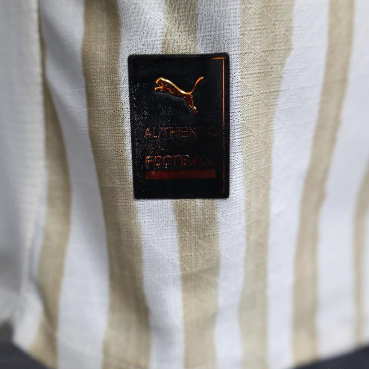 Player Version 25/26 Al Hilal White with Gold Stripes Jersey