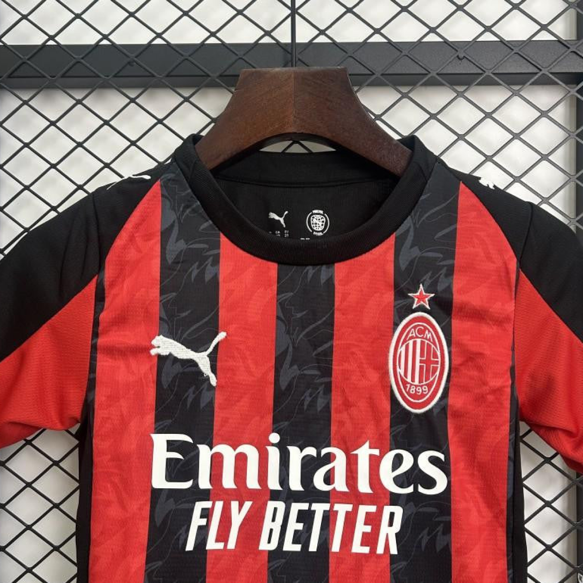 25/26 Kids AC Milan Home Size 16-28 Jersey