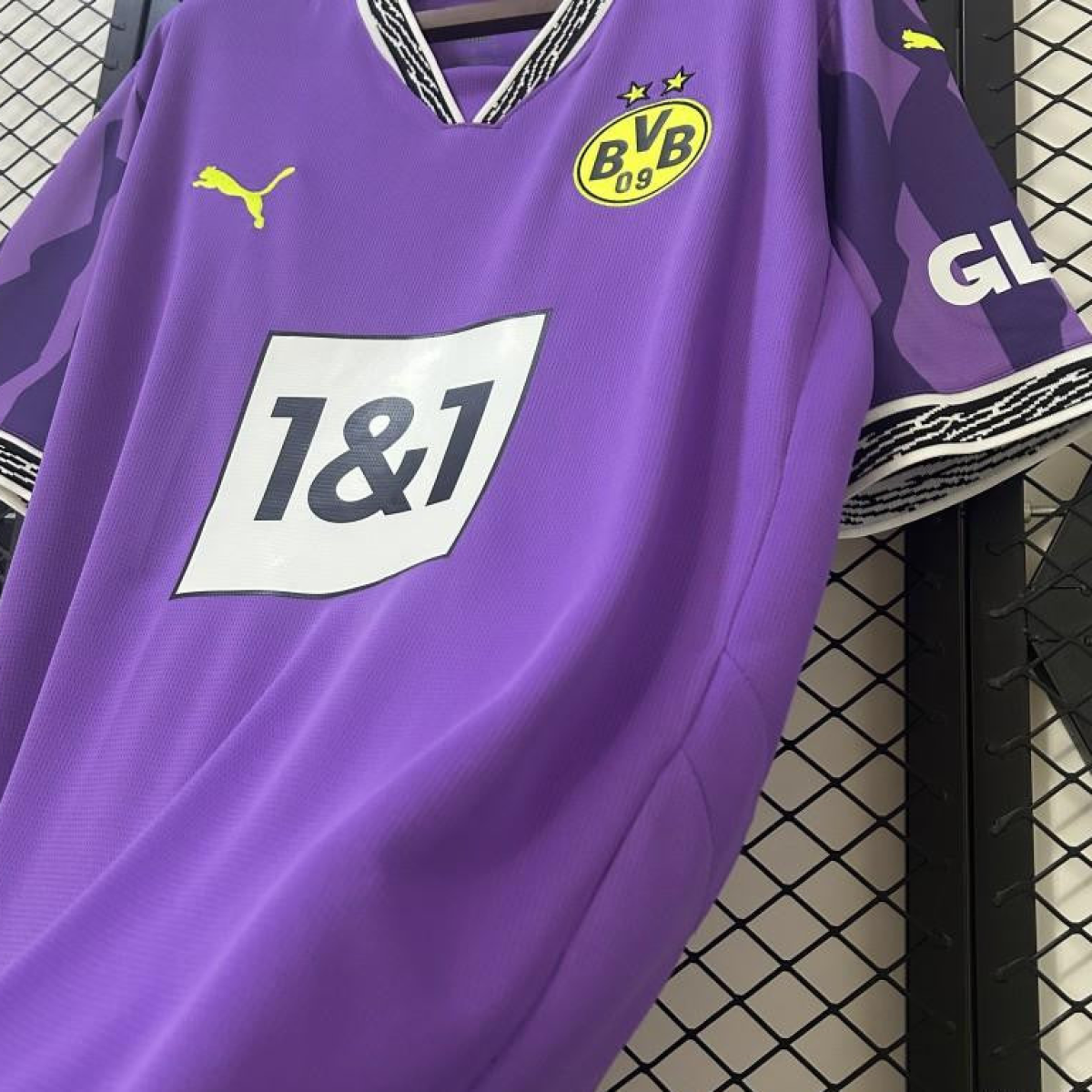 24/25 Borussia Dortmund Purple Goalkeeper Jersey