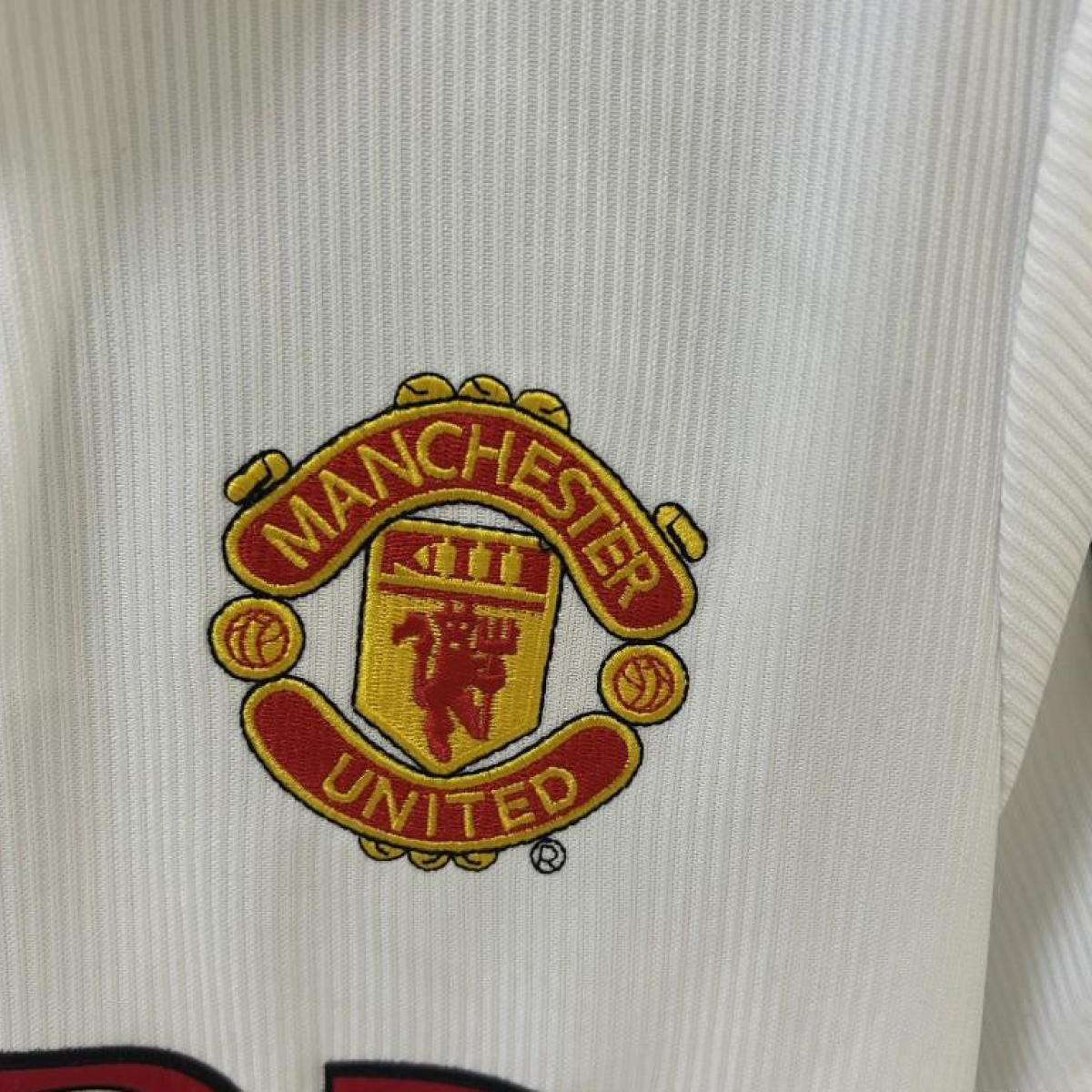98/99 Retro Manchester United Commemorative Edition