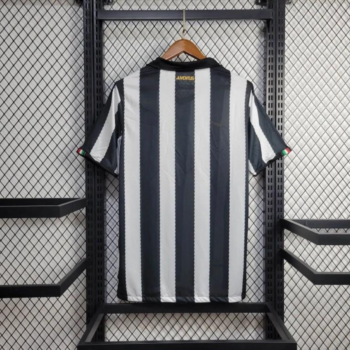 2010/11 Retro Juventus Home Jersey