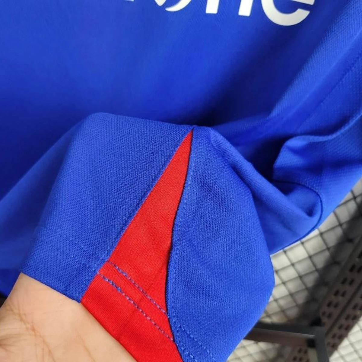 2005/06 Retro Manchester United Away Jersey