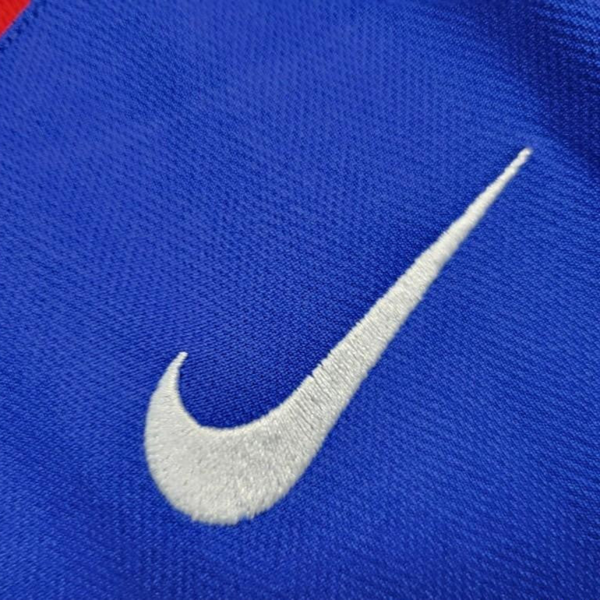 2005/06 Retro Manchester United Away Jersey