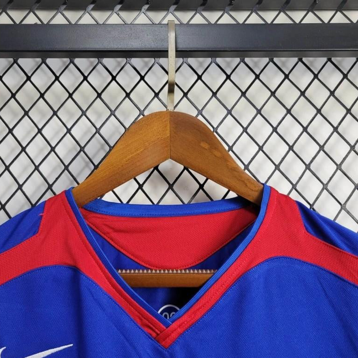 2005/06 Retro Manchester United Away Jersey