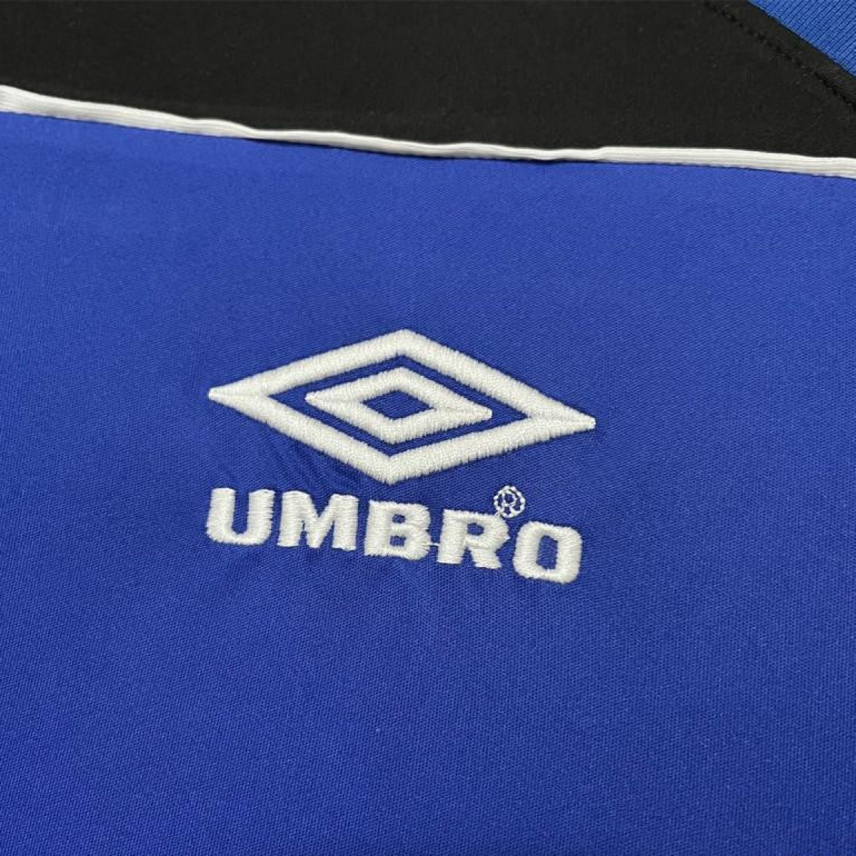 99/00 Retro Flamengo Goalkeeper Blue Jersey