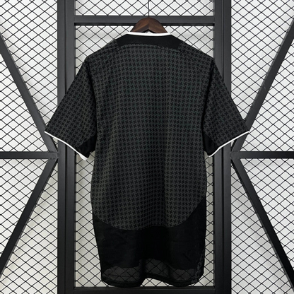 03/05 Retro Manchester United Away Jersey