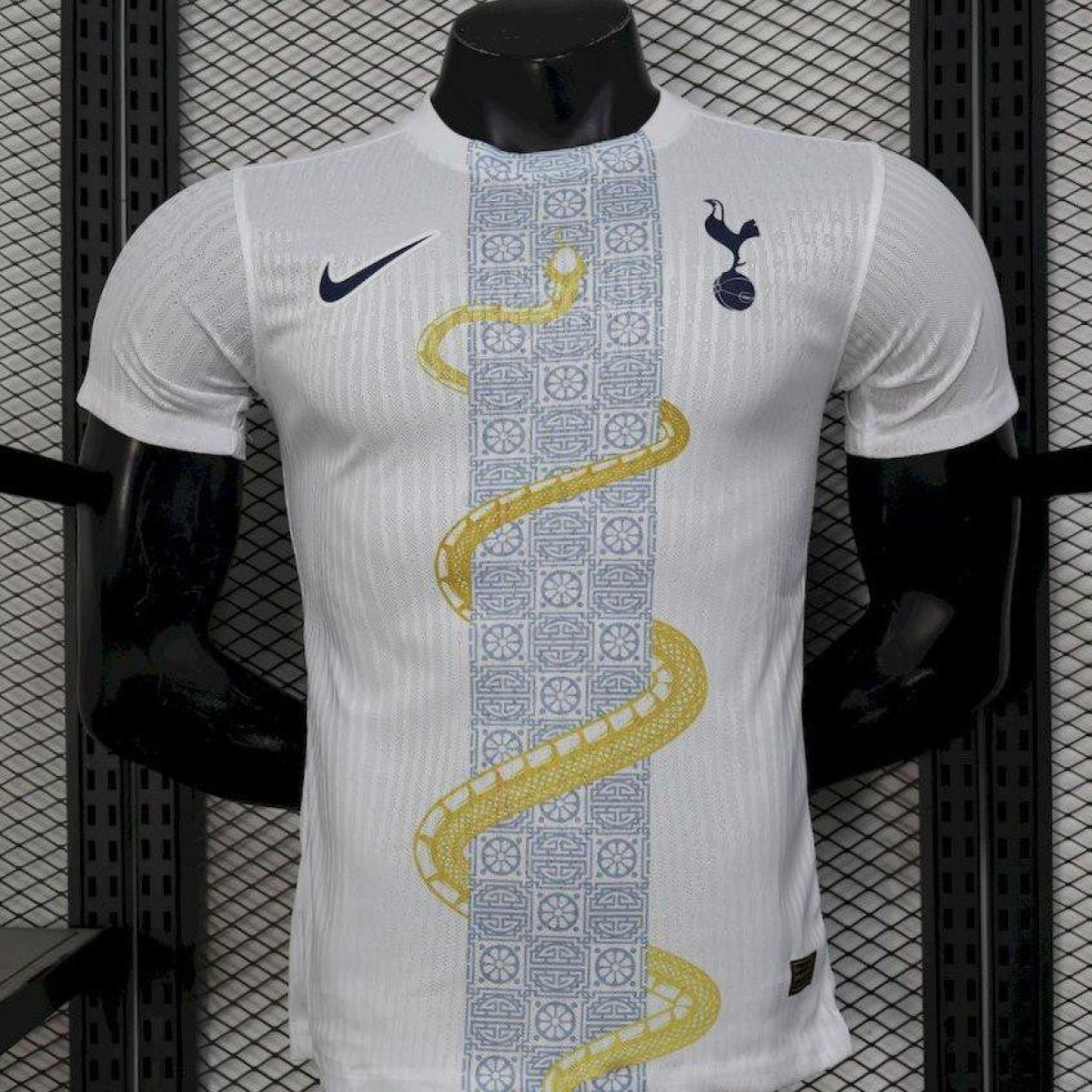 Player Version 25/26 Tottenham Hotspur Nike Year of the Snake Warm Up Jersey