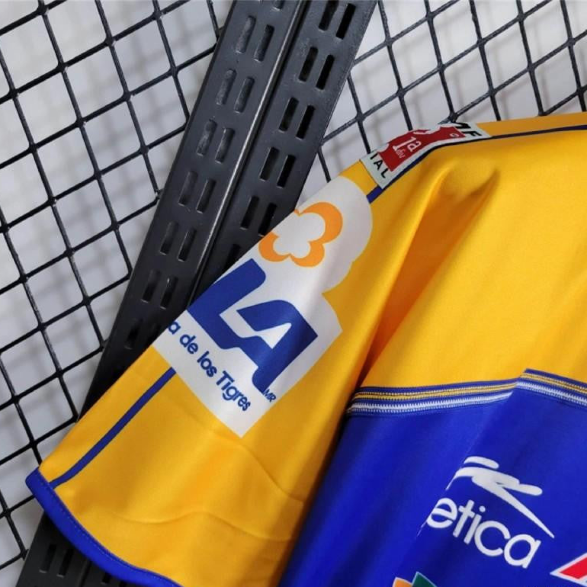 Retro 01/02 Tigres UANL Home Jersey