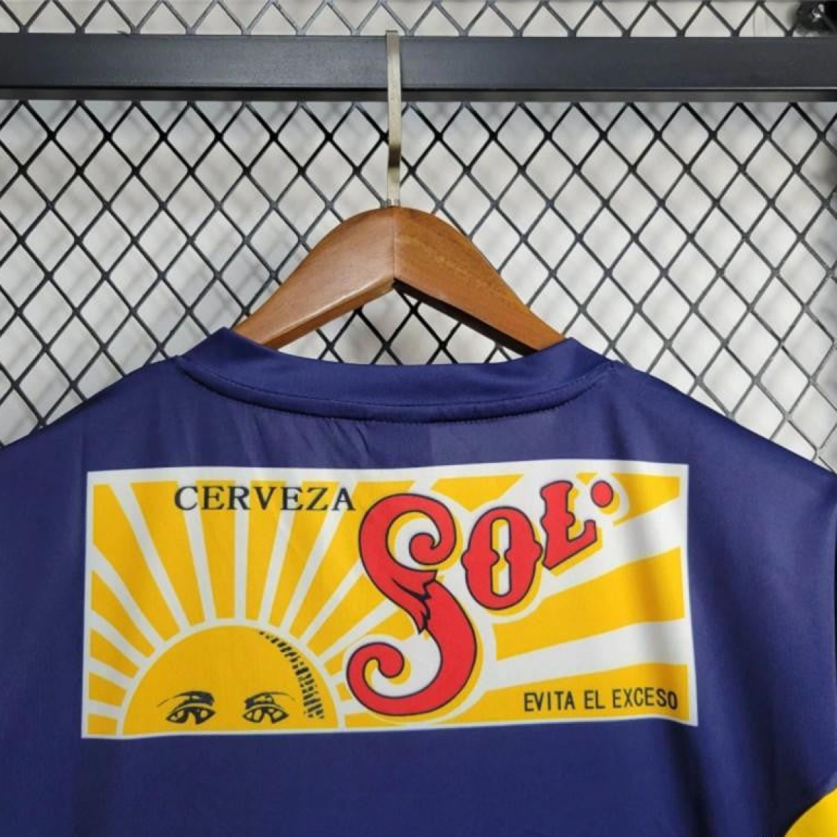 Retro 00/01 Club America Away Jersey