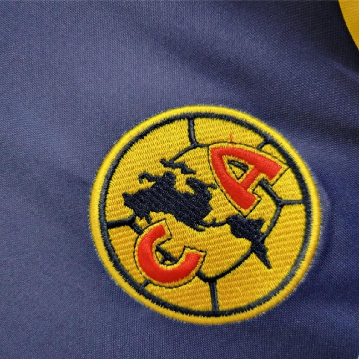 Retro 00/01 Club America Away Jersey