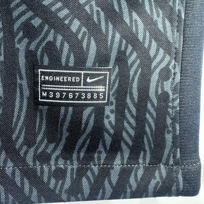 Retro 20/21 Liverpool Black Goalkeeper Jersey