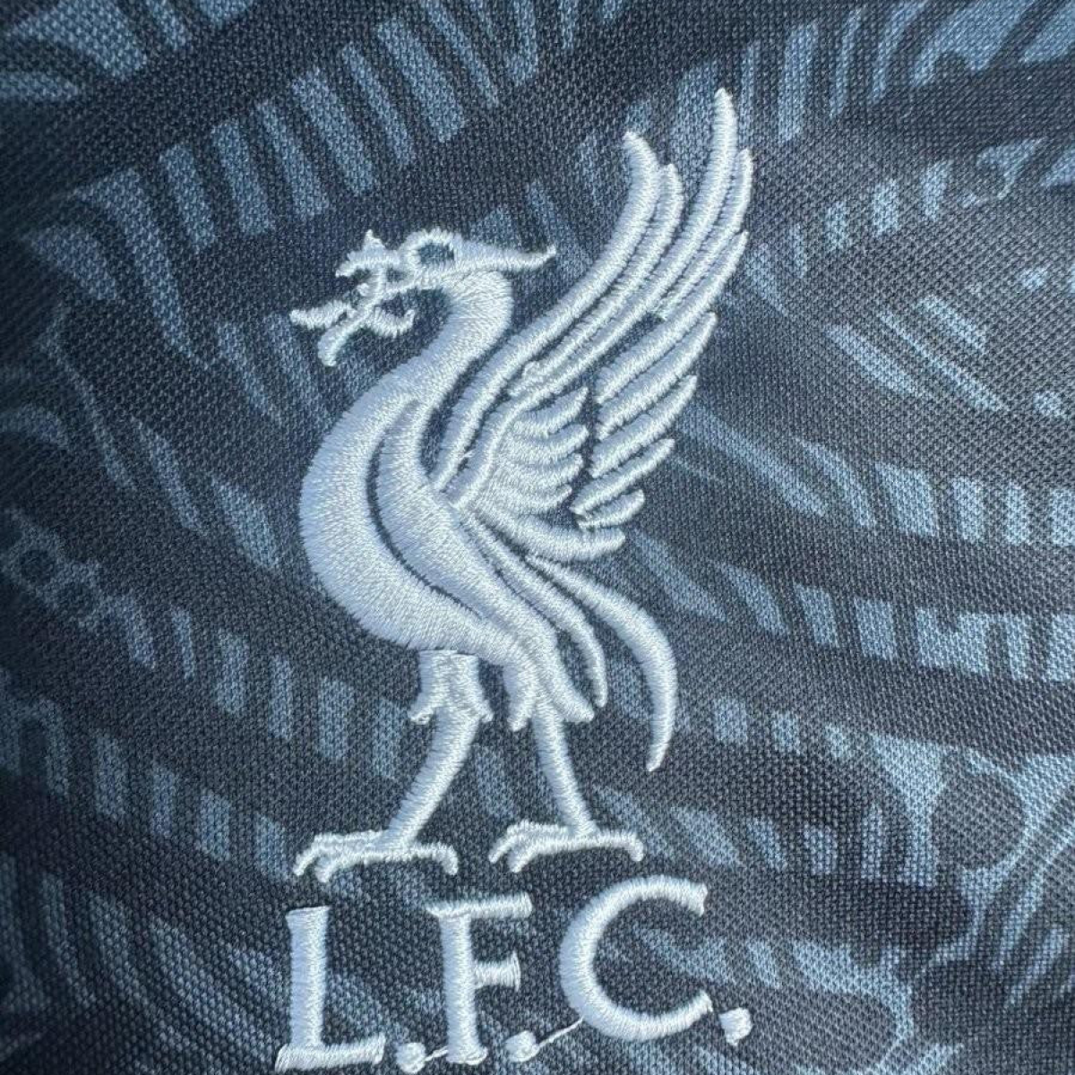Retro 20/21 Liverpool Black Goalkeeper Jersey